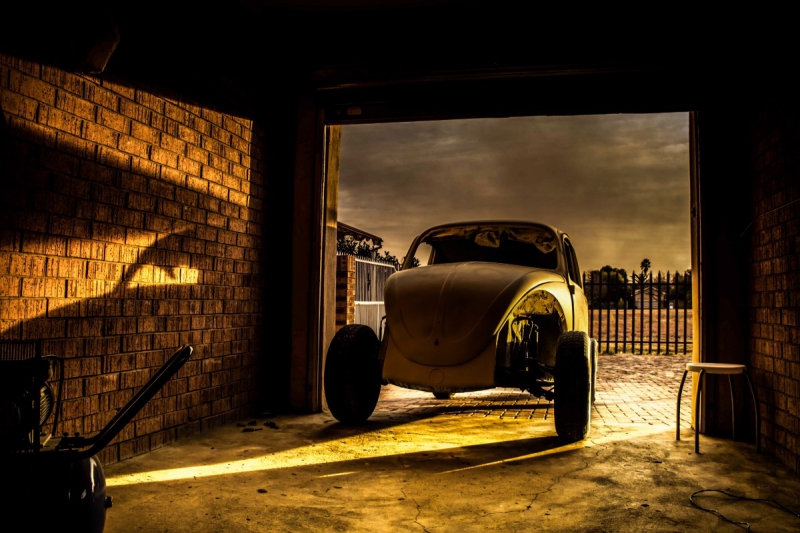 carrosserie-SOSPEL-min_car_garage_volkswagen_sunset_vw_beetle-81658